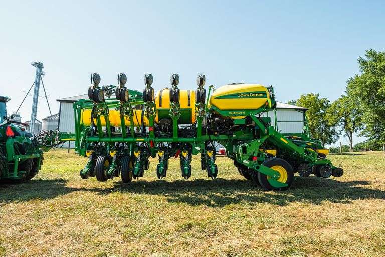 2020 JOHN DEERE 1795 PLANTER