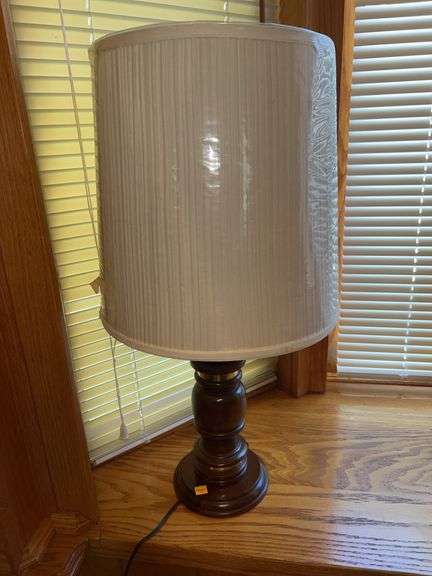 Wooden Base Table Lamp