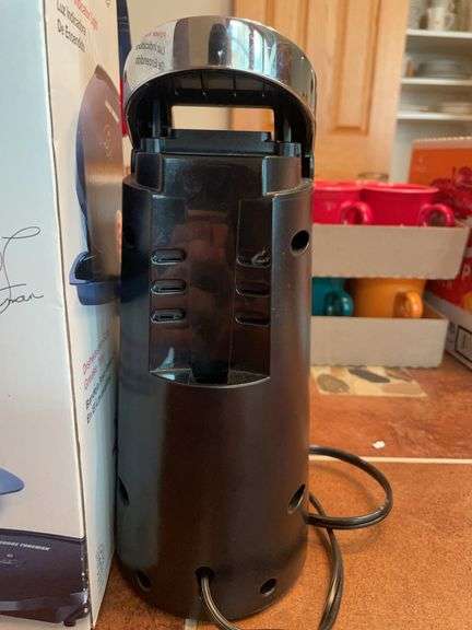 Hamilton Beach can opener and George Foreman grill