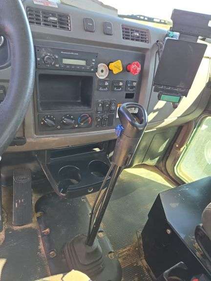 2012 Peterbilt PB348 Showing 3,909 mi, 2,728 hrs- runs