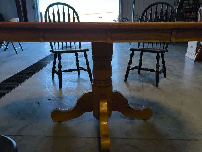 Dining table and (4) black chairs - chipped paint