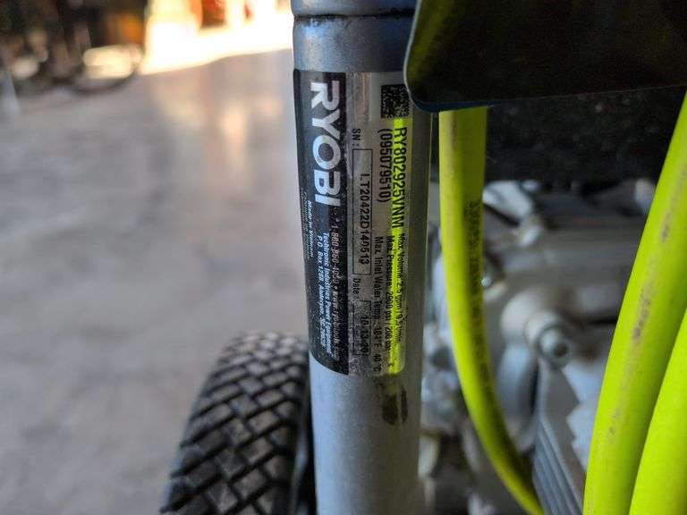Ryobi 2900 PSI gas powered pressure washer - works