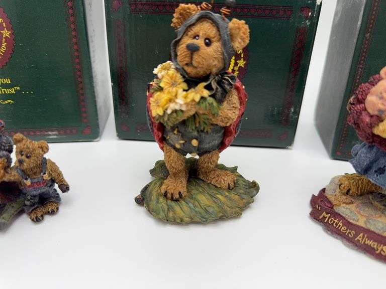 3 Boyds Bears From the Bearstone Collection With Boxes