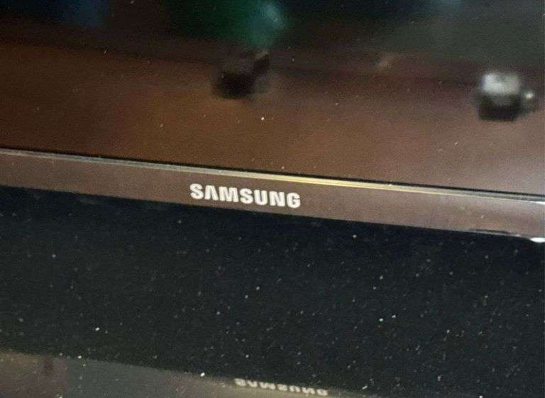 Samsung 38” TV
