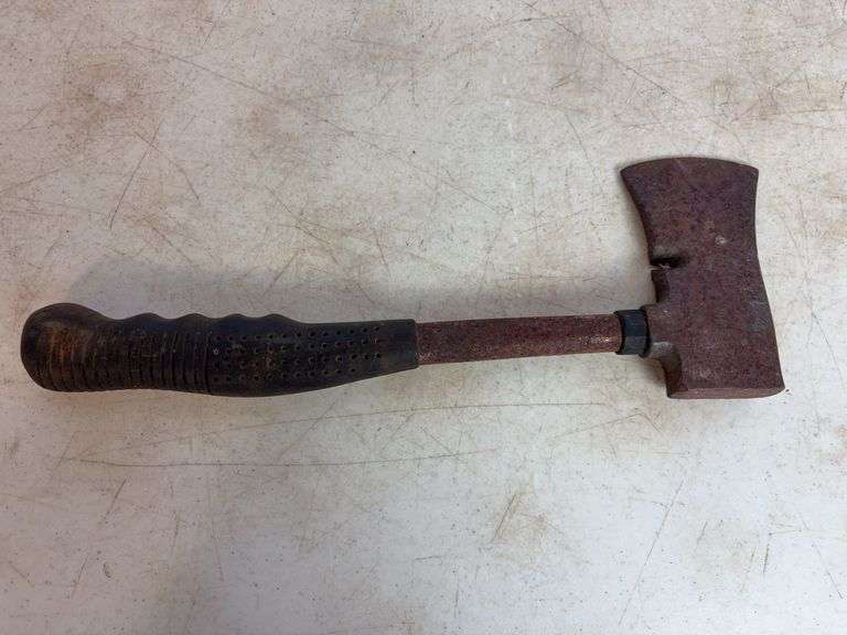 Axe and hatchet