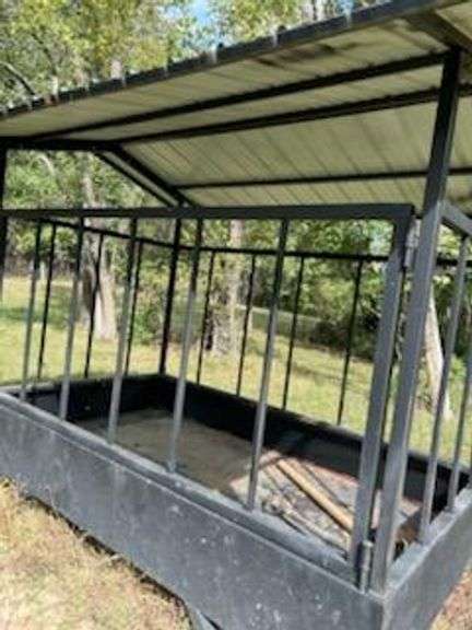 6' x 10' livestock feeder - good condition
