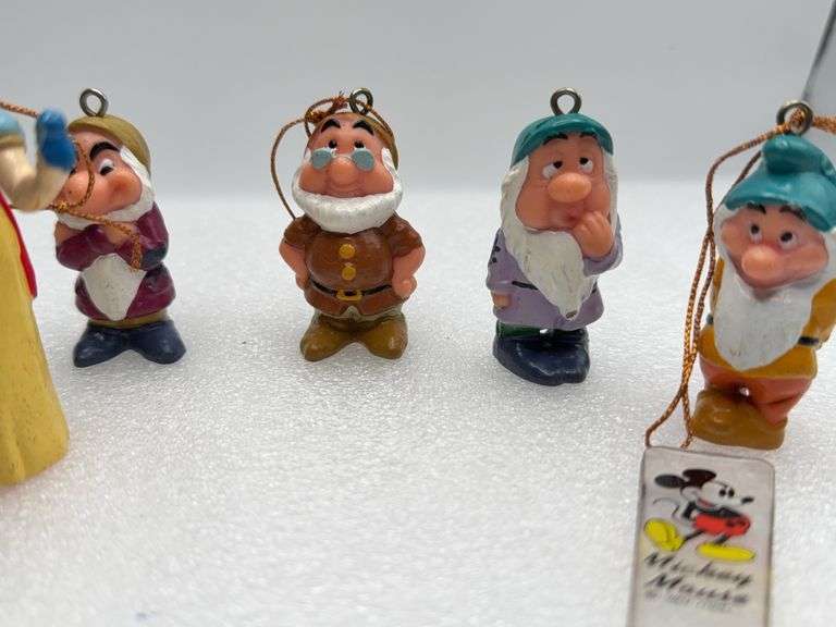 Disney Snow White & Dwarfs With Tableware