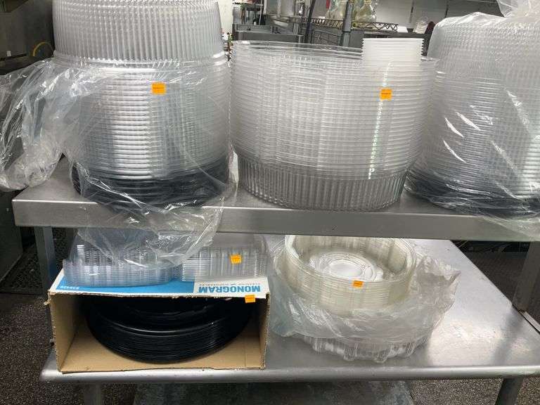 Disposable Trays with Lids