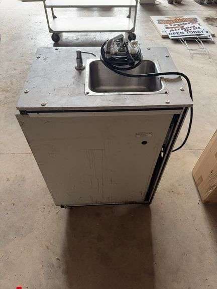 Monsam Enterprises Sink