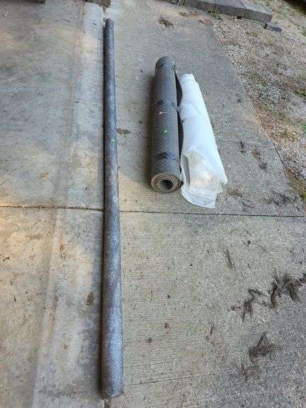 Roll of foam mat, fiber wrap