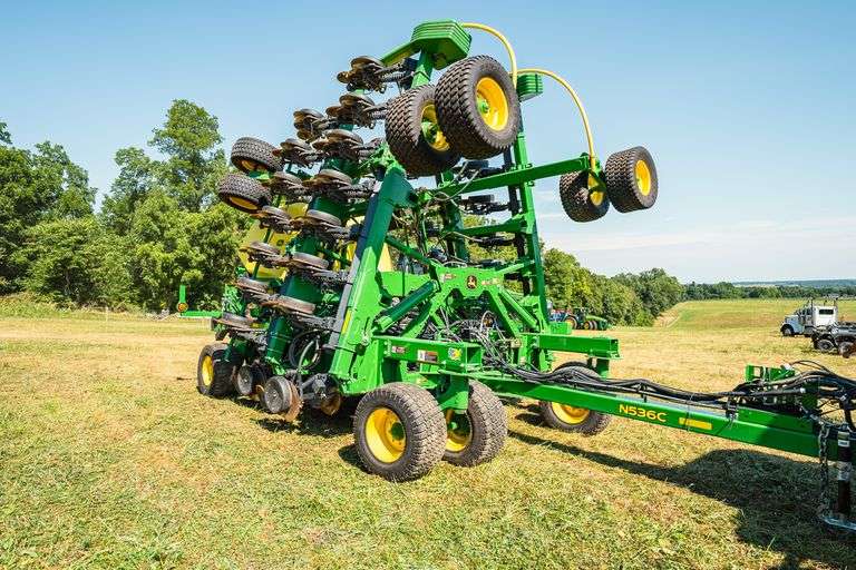 2022 JOHN DEERE N536C 36’ AIR SEEDER