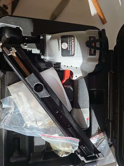 Tiger claw hidden deck fasteners installation gun