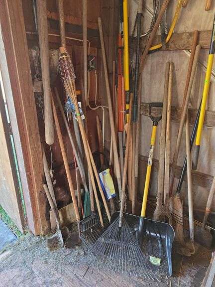 Large lot of hand tools