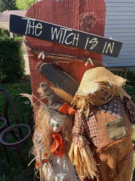 Large lot of fall decor including pumpkin, welcome friends wreath & large figurines