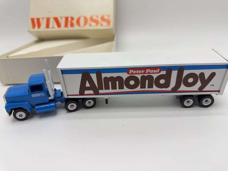 Winross Peter Paul Almond Joy/Mounds Transport (1991 Hershey’s)