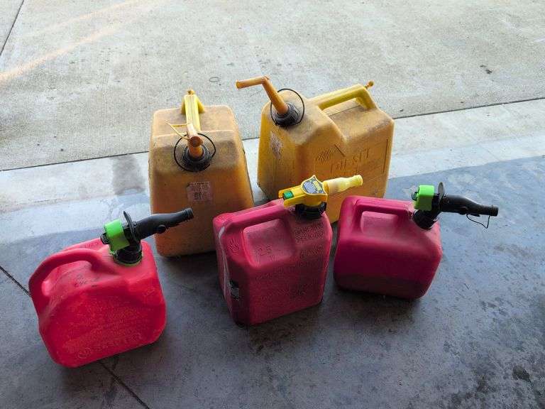(5) gas cans - see photos