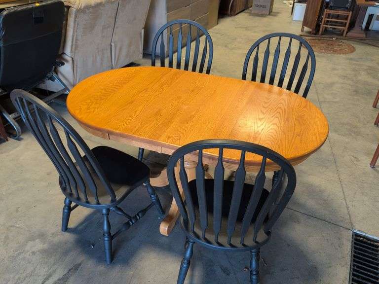 Dining table and (4) black chairs - chipped paint