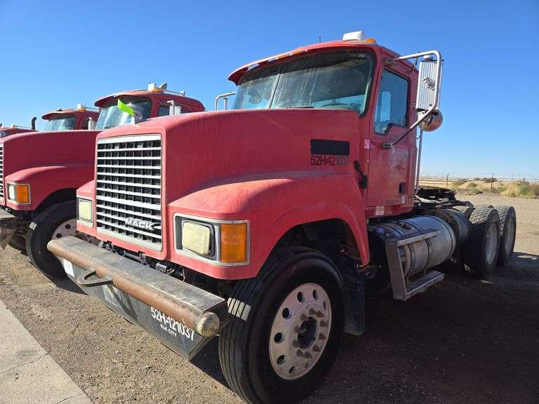 2012 Mack CHU613 Showing 44,990 mi, 6,693 hrs- runs