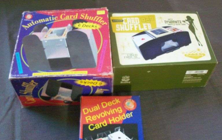 CARD SHUFFLER