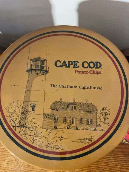 (5) vintage tins - (3) Ritz, Nabisco, and Cape Cod