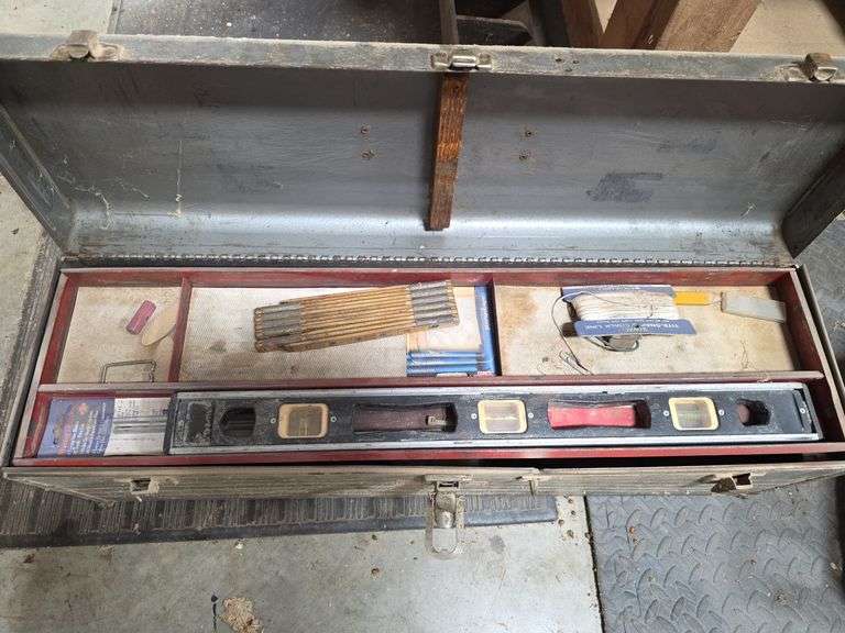 Craftsman toolbox with contents