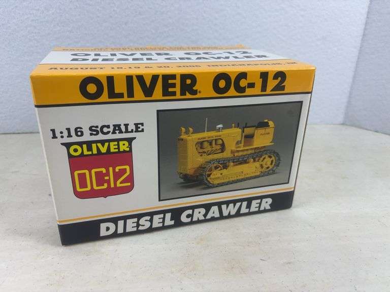 Oliver OC-12 Diesel Crawler 1:16 Scale