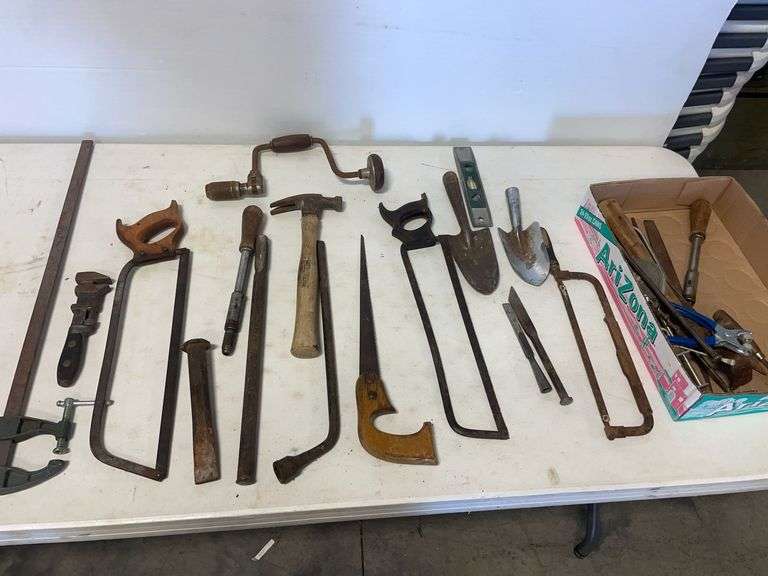 Flat of hand tools - see photos