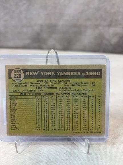 1961 Topps BB Yankees Team #228 - 2 Card Lot - Both Nice EXMT