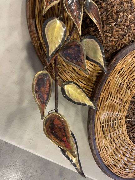 (2) decorative wicker pieces and metal leaves