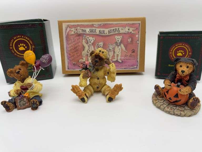 2 Bearstone Bears & 1 Shoe Box Bears (Boyds Bears With Boxes)