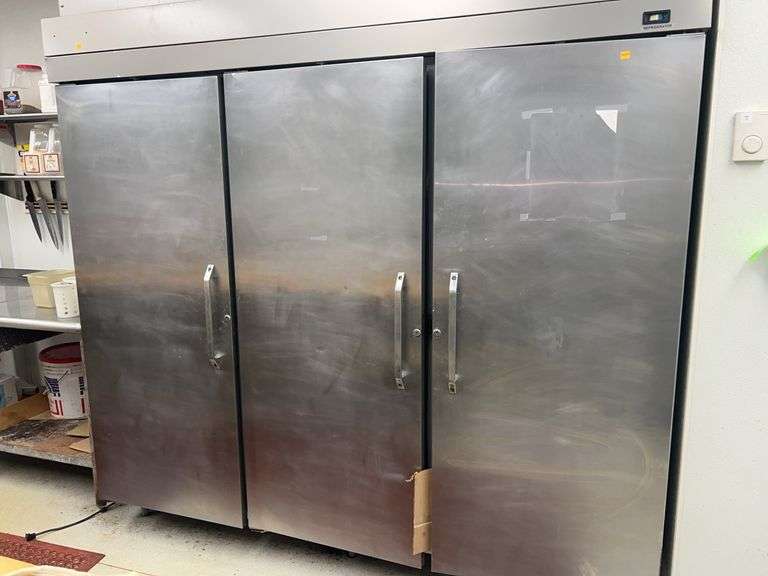 Hobart 3 Door Stainless Steel Commercial Refrigerator ELECTRIC
