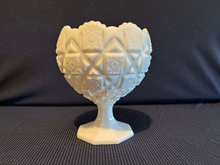 West Moreland Footed Comport