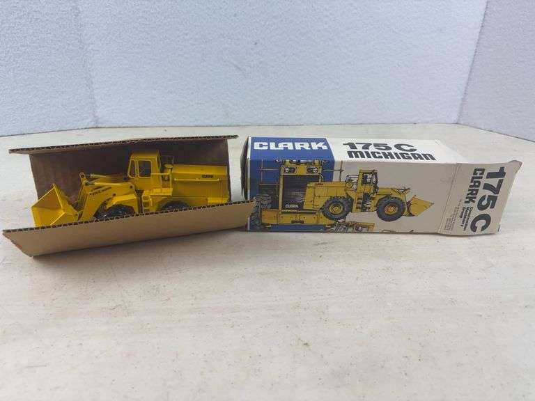 Clark 175C Michigan Pay Loader