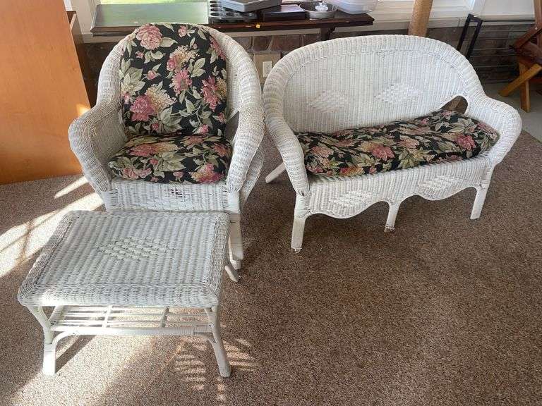 wicker loveseat, (2) patio chairs w/ matching stand