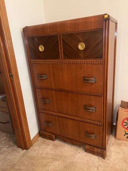 Antique 4 Drawer Wooden Chest of Drawers