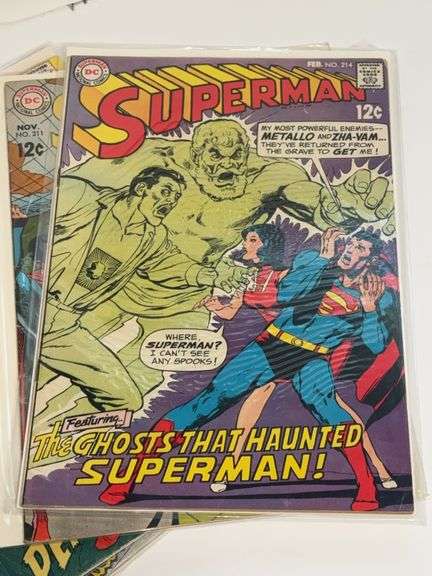 (8) Superman Comics