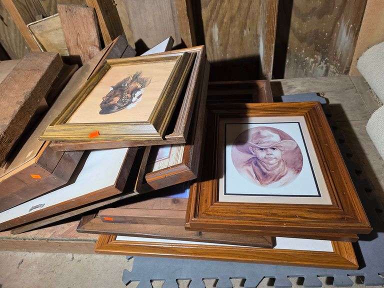 Picture frames & short pieces of lumber