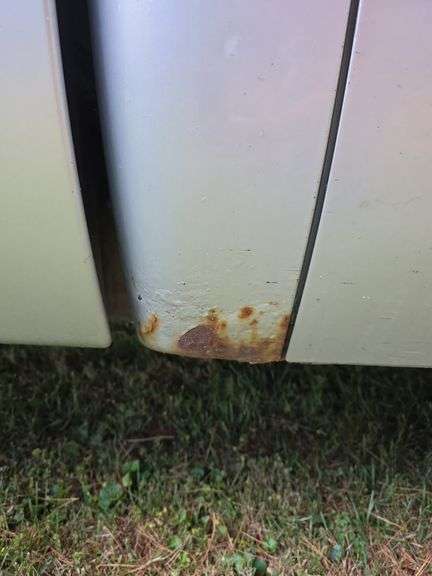 2012 GMC Sierra 1500 4x4 w/ toolbox cap. Runs good. Has a weak battery.