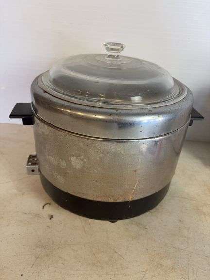 Food grinder, food cooker/fryer, and more