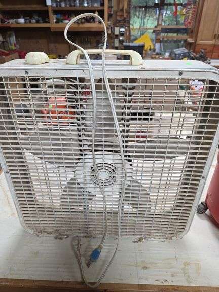 Box fan & Shop vac