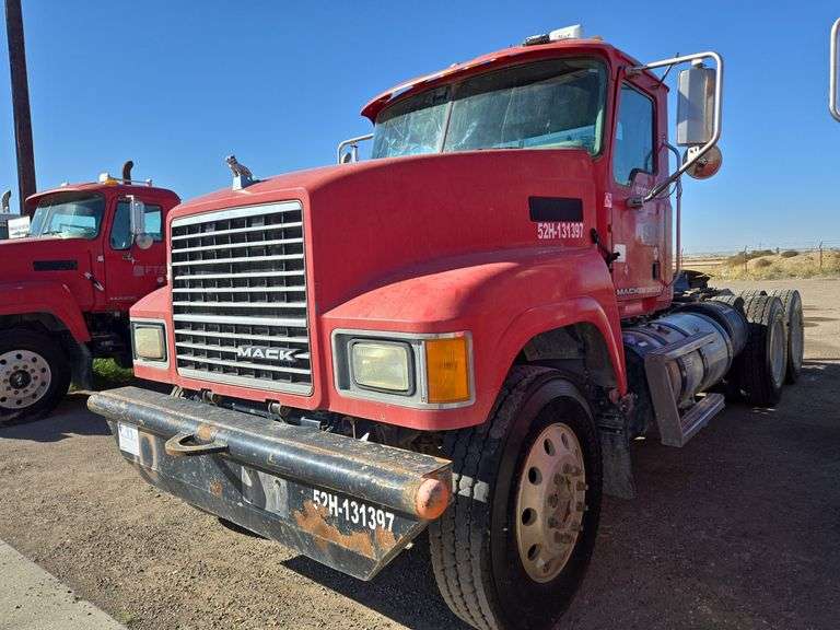 2013 Mack CHU613 miles unknown & 13,360 hrs- runs