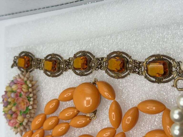 Assorted Jewelry