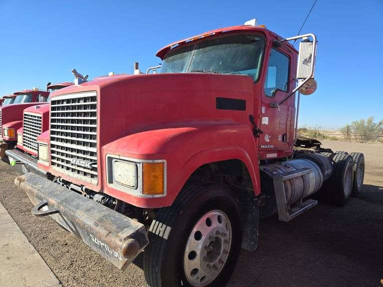 2011 Mack CHU613 miles & hrs unknown- doesn't run