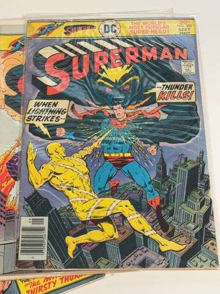 (8) Superman Comics