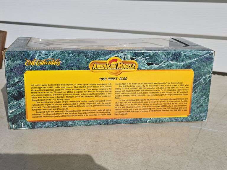 ERTL 1969 HURST OLDS 1:18 SCALE DIE CAST CAR IN BOX