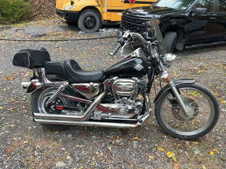 1997 Harley Davidson Motorcycle XL 1200 Vin# 1HD1CGP12VY209217 (LOW MILES) HAVE TITLE