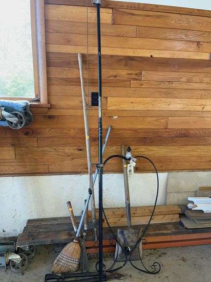 Shovel, Extension Trimmer, Shovel, Broom, Etc.