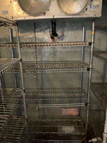 Metal Wire Shelving Unit ( 4 Shelves )