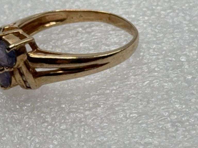 Ladies 14 kt Purple Stone (Lolite?) with Diamond Accents Size 8 1/2
