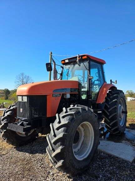 Agco Allis 9735 Tractor 5,323 hours just recently serviced includes dual rims & has 540 & 1000 pto